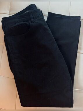 Vince Dylan Slim Fit Stretch 5Pocket Peached Denim. W31. A+ Condition. Ret $198
